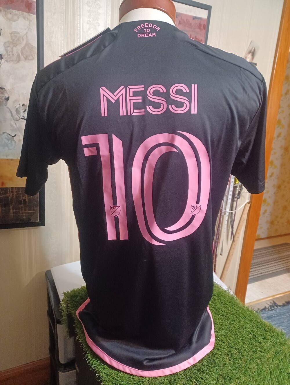 #10 Black & Pink Soccer Jersey Adults Sizes